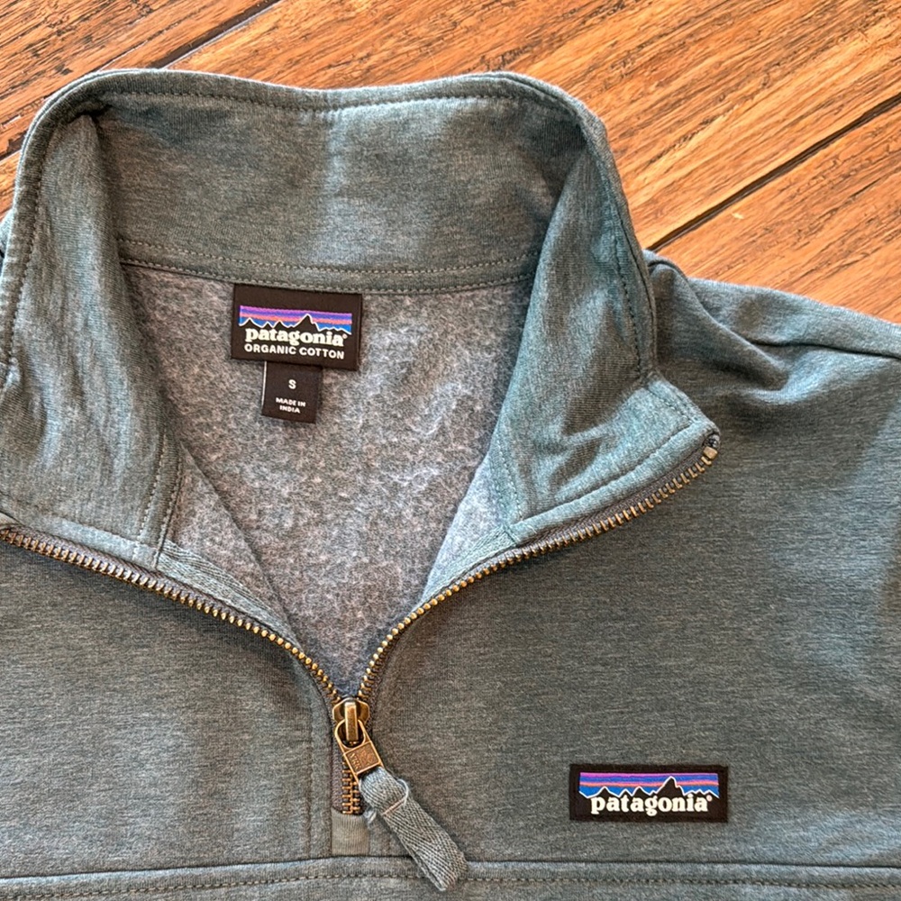 Patagonia Blue / green Zip Up Sweatshirt - Picture 3 of 4